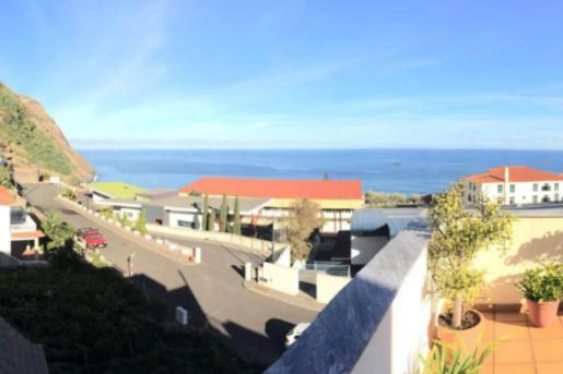 Sea View Apartment Porto Moniz Bagian luar foto