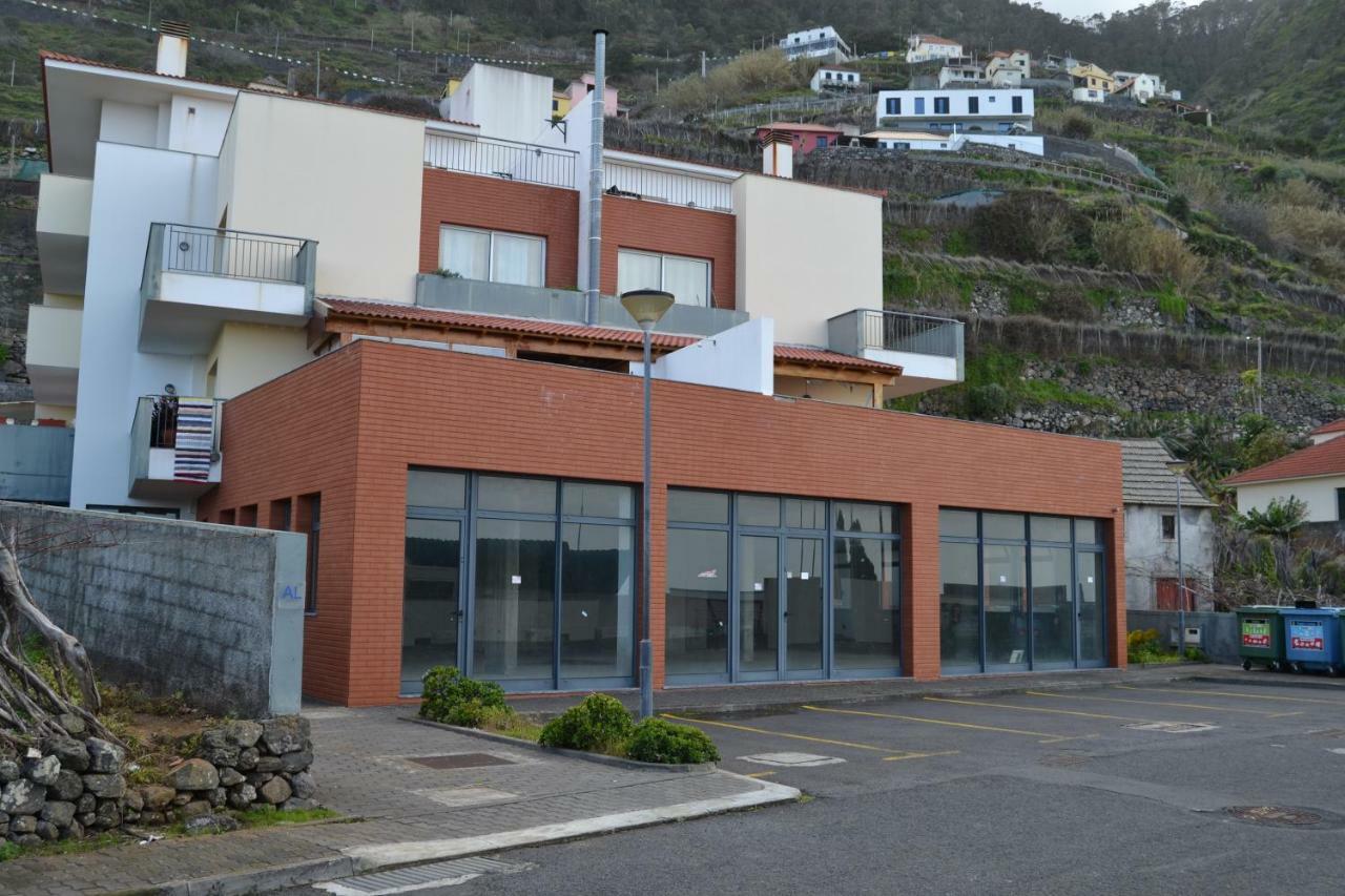 Sea View Apartment Porto Moniz Bagian luar foto